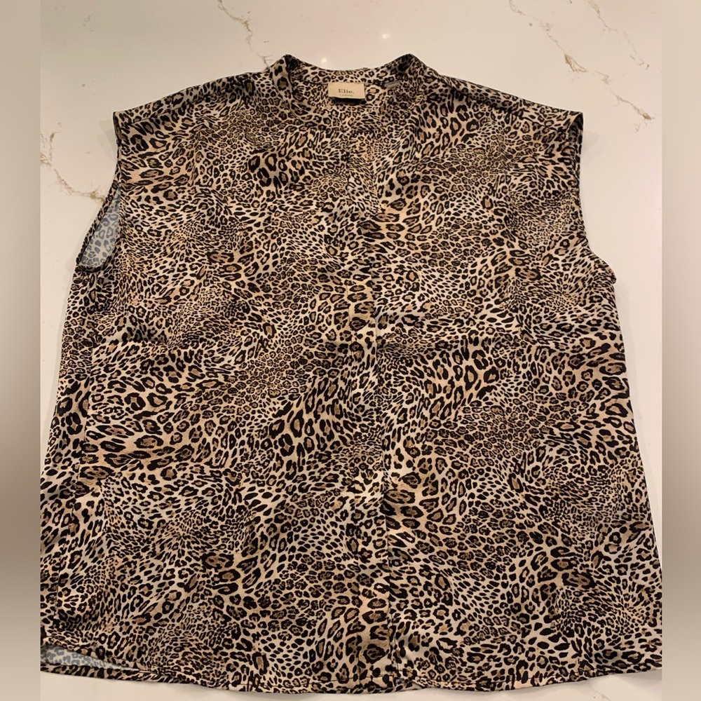 Tahari Leopard Animal Print Shirt Draped Sleeveless Blouse Women’s Size Medium. - Picture 2 of 11